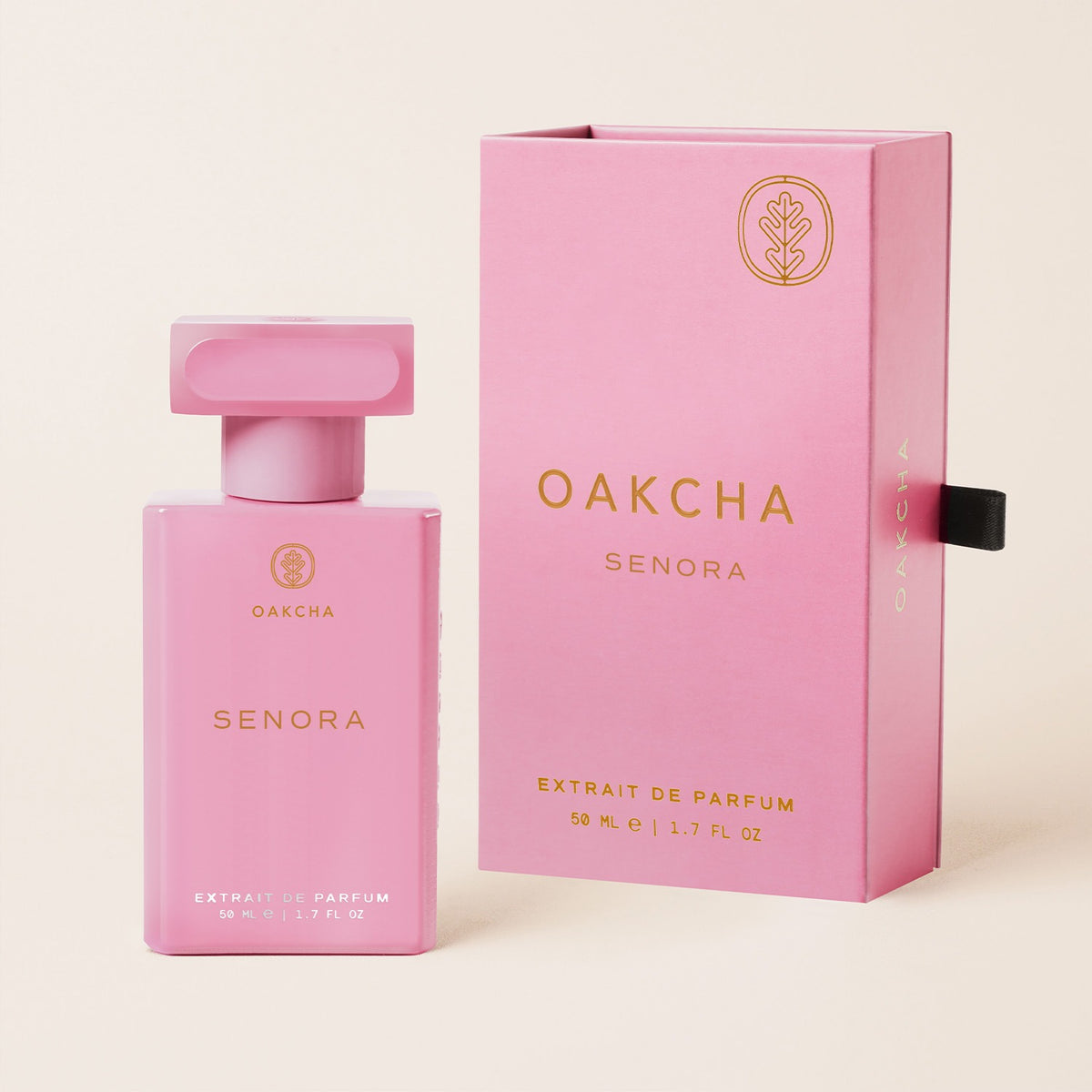 Senora Extrait de Parfum bottle next to its box